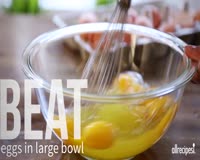 waptrick.com Breakfast Recipes - How to Make Scrambled Egg Muffins