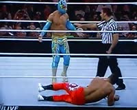 waptrick.com WWE Raw - Sin Cara vs Primo