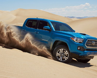 2016 Toyota Tacoma në shkretëtirën