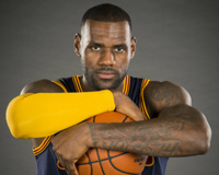 Lebron James Pays Tribute