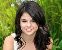 Selena Gomez 02