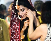 Navin Waqar Wedding Photos Husband Azfar Ali 01